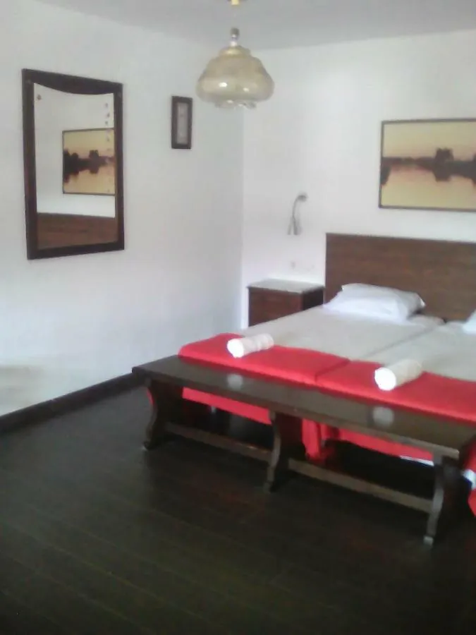 Guest house Hotel Restaurante La Mecedora San Luis de Sabinillas